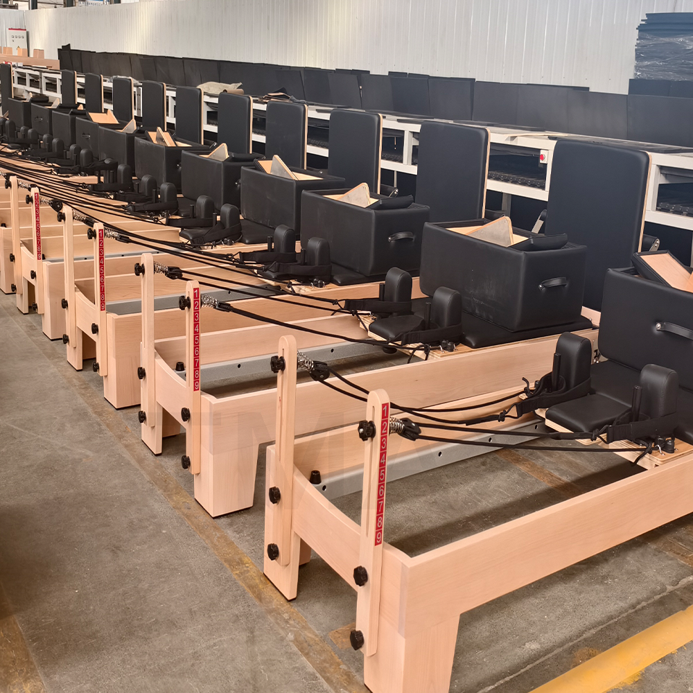 Pilates With Yoga - DZ132 Beech Wood Pilates Reformers Machine
