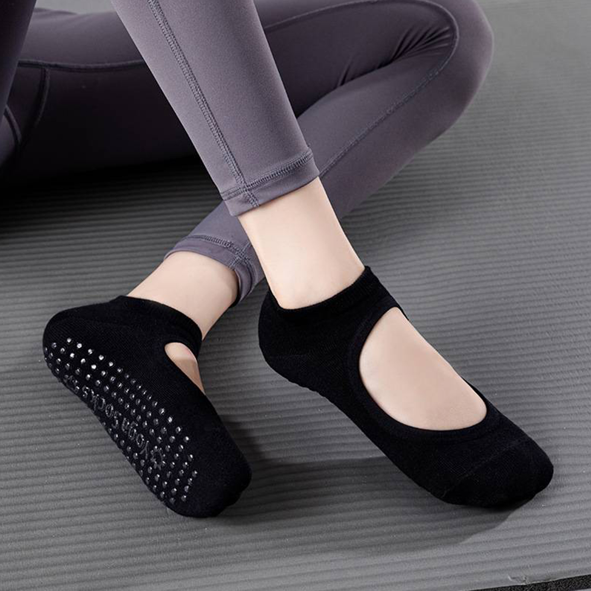 Non-Slip Yoga Socks for Women  - Pilates With Yoga recensione e prezzo
