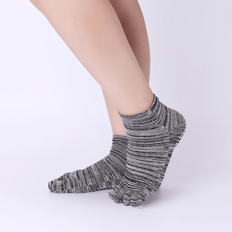 Non-Slip Yoga Socks with Grips - Pilates Yoga Grip Socks recensione e prezzo